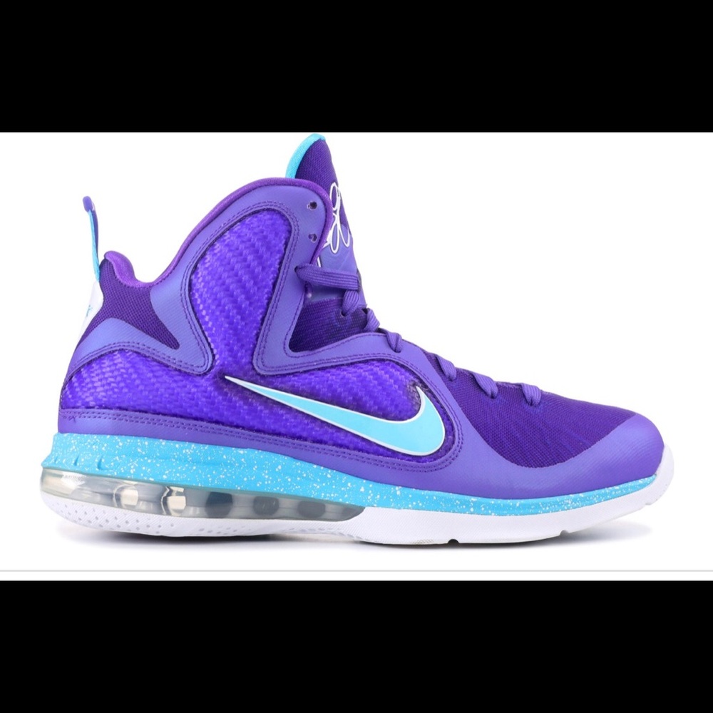 Lebron’s tennis shoes